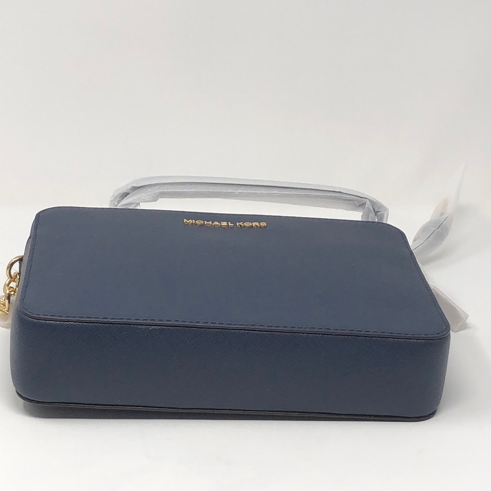 ๐๐Michael Kors Jet Set item crossbody - Picture 8 of 8